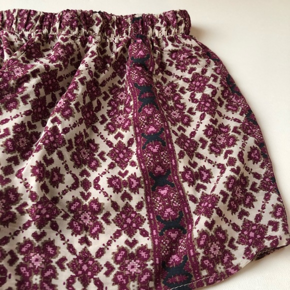 Brandy Melville Floral Print Shorts size Small - Picture 7 of 7